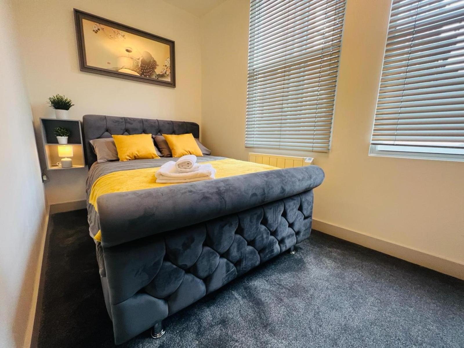 Whiskawaystays - Foregate Street - Apartment 3 Вустер Екстер'єр фото